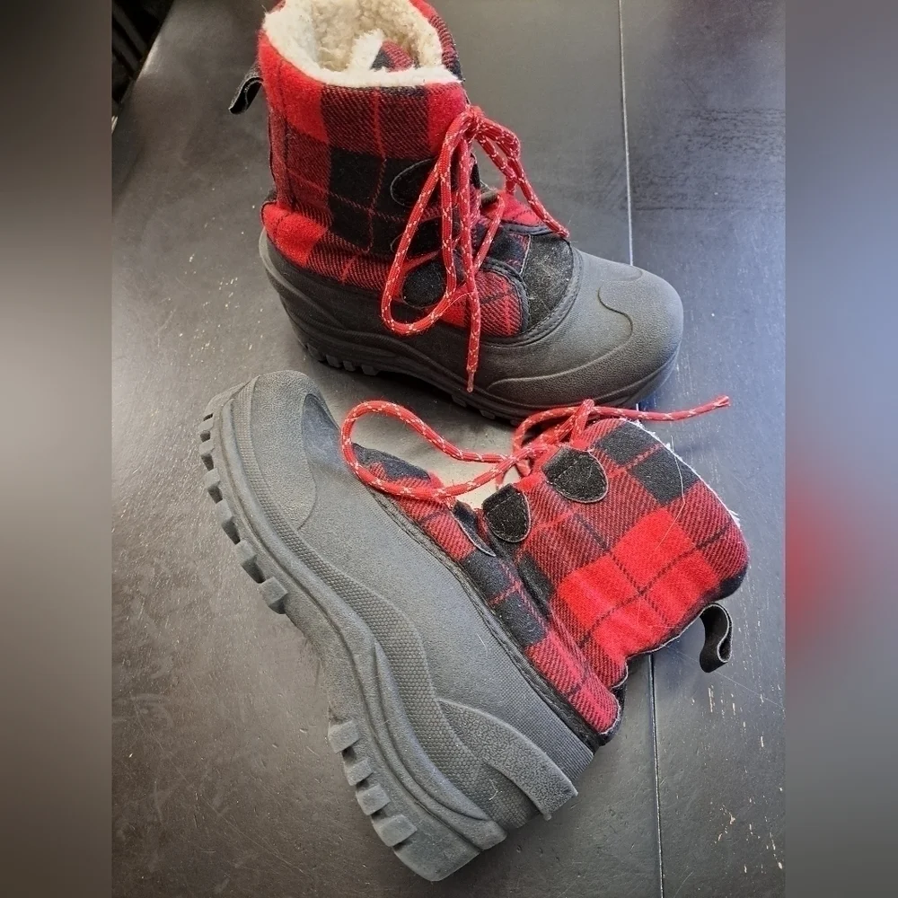 Thermolite Performance Insulation Snow Boots Girl's Size  6